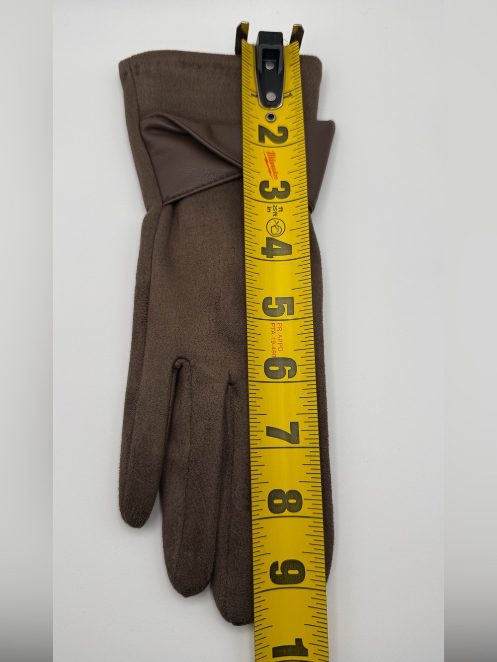 Brown Suede Look Touchscreen Gloves Faux Leather Bow Women’s Winter Gloves - Picture 7 of 8